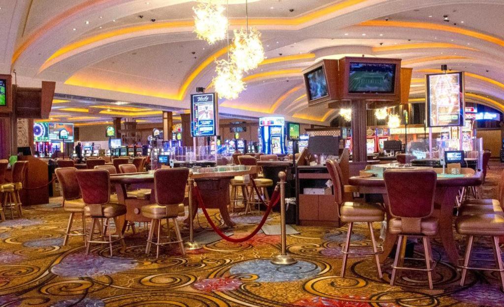 Blue Chip Casino Hotel Spa Michigan City Buitenkant foto