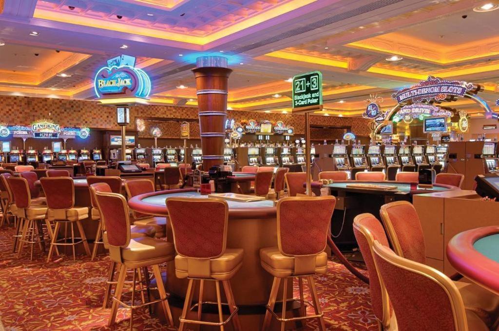 Blue Chip Casino Hotel Spa Michigan City Buitenkant foto